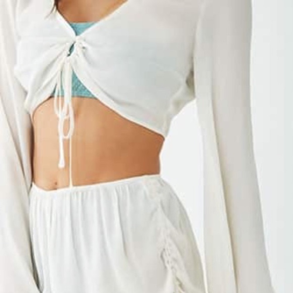 NWT Forever 21 white 2 piece set- large